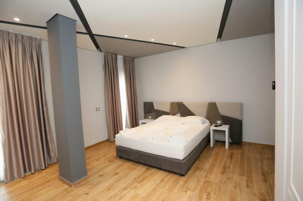 Lubjana Hotel Durres Luaran gambar
