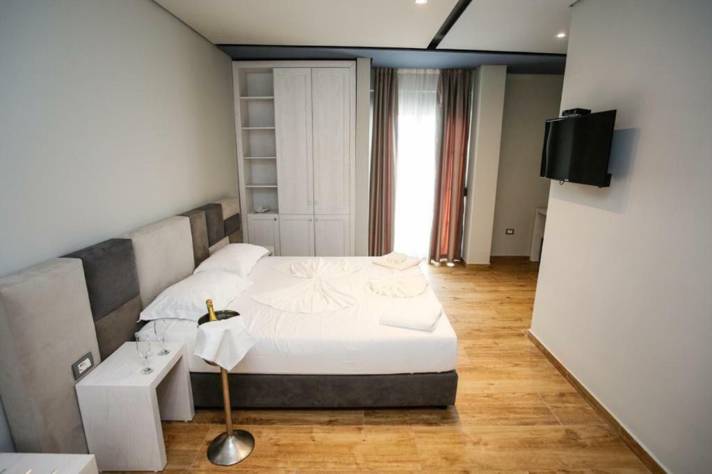 Lubjana Hotel Durres Luaran gambar