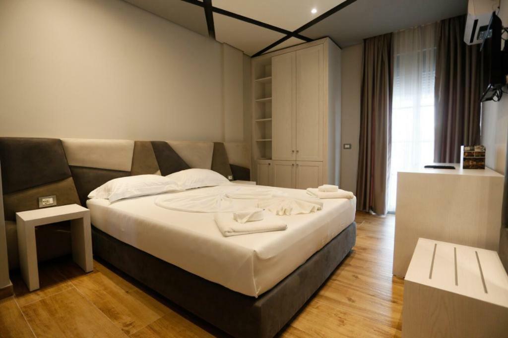 Lubjana Hotel Durres Luaran gambar